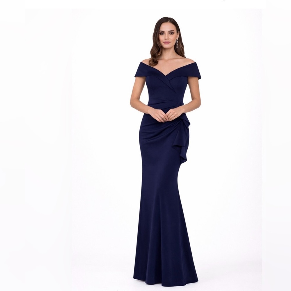 XSCAPE Midnight Blue Off-Shoulder Scuba Gown Size 8 NWT Formal MOB GALA Evening